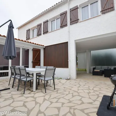 Hébergement de vacances Maison 4 pièces 7 pers à La Palmyre avec WiFi et parking - FR-1-705-12