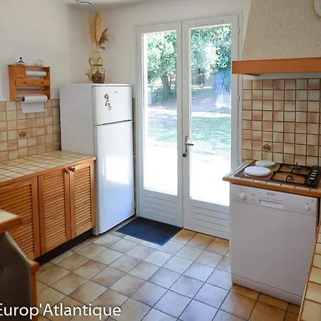 Holiday home Indep. 3 Chambres, 7 Pers, Proche Plage, Animaux Admis, Parking - Fr-1-705-79 Les Mathes