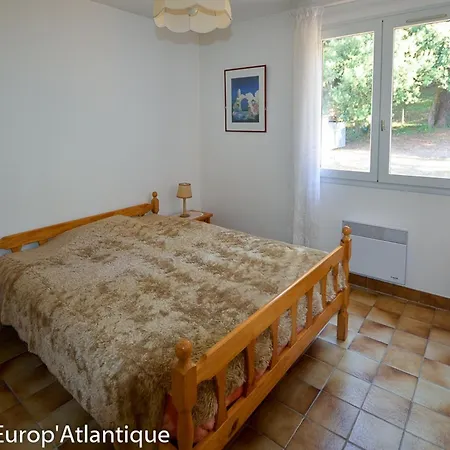 Indep. 3 Chambres, 7 Pers, Proche Plage, Animaux Admis, Parking - Fr-1-705-79 Les Mathes