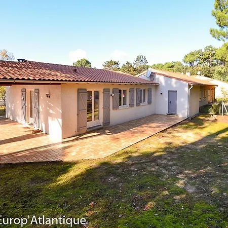 Hébergement de vacances Indep. 3 Chambres, 7 Pers, Proche Plage, Animaux Admis, Parking - Fr-1-705-79