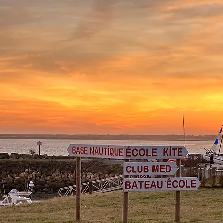 Hébergement de vacances Maison 4 pièces 7 pers à La Palmyre avec WiFi et parking - FR-1-705-12