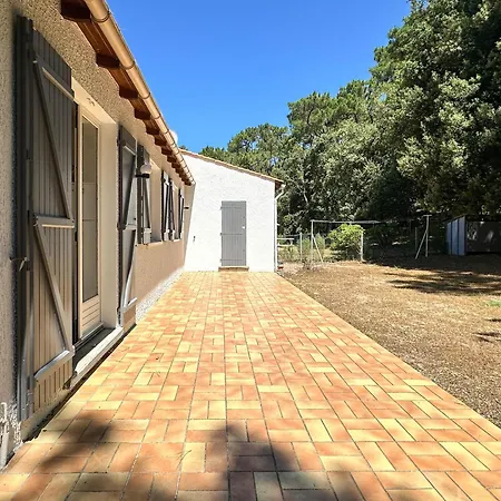 Indep. 3 Chambres, 7 Pers, Proche Plage, Animaux Admis, Parking - Fr-1-705-79 *