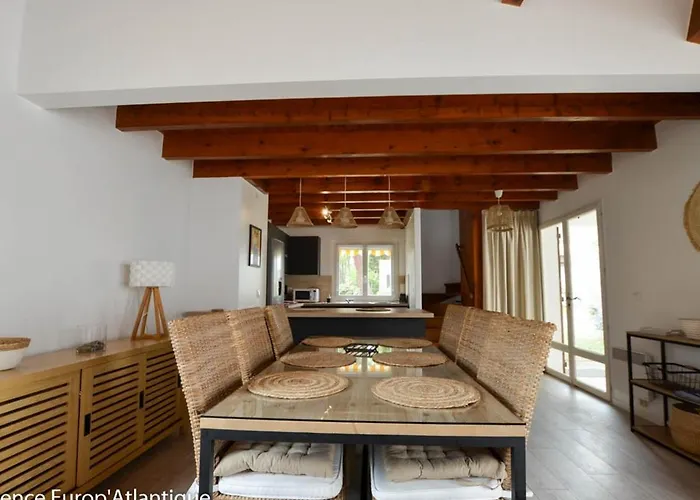 Дом отдыха Maison 4 Pieces 7 Pers A Avec Wifi Et Parking - Fr-1-705-12 *